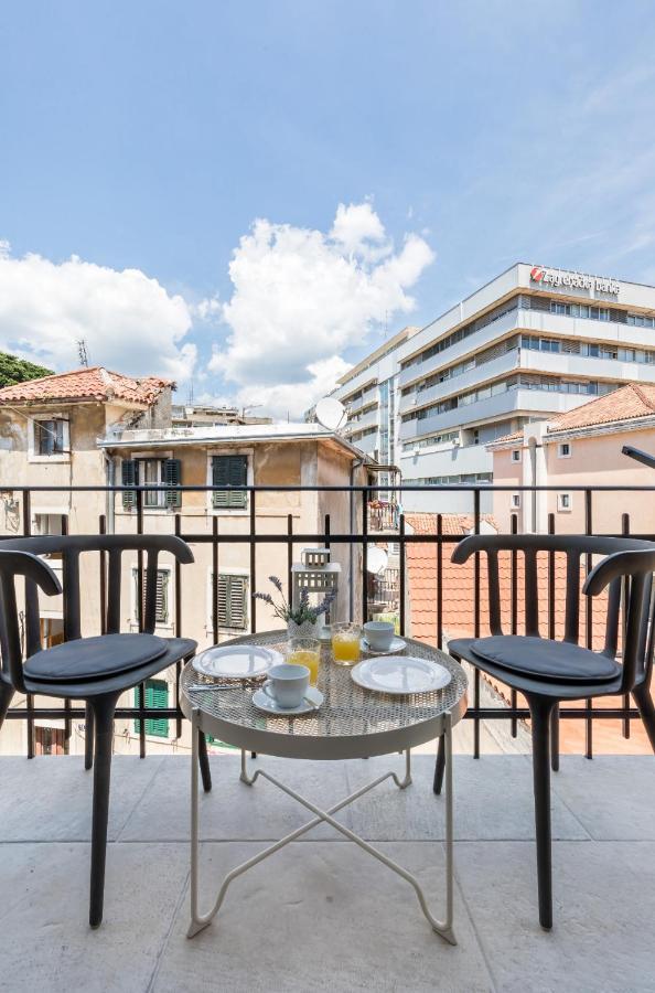 Romantic Apartment With Balcony Split Eksteriør billede